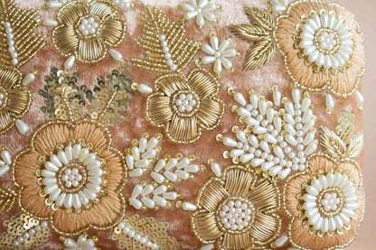 Ariana (Champagne Velvet)