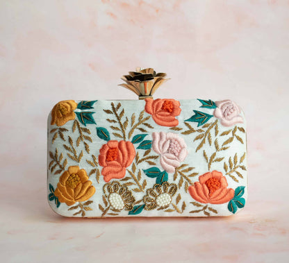 PRE-ORDER - SARA (Classic)