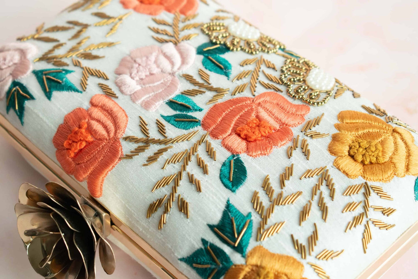 PRE-ORDER - SARA (Classic)