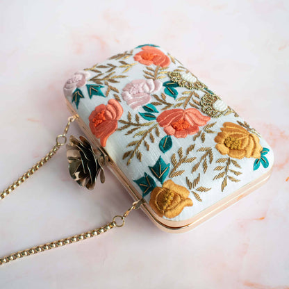 PRE-ORDER - SARA (Classic)