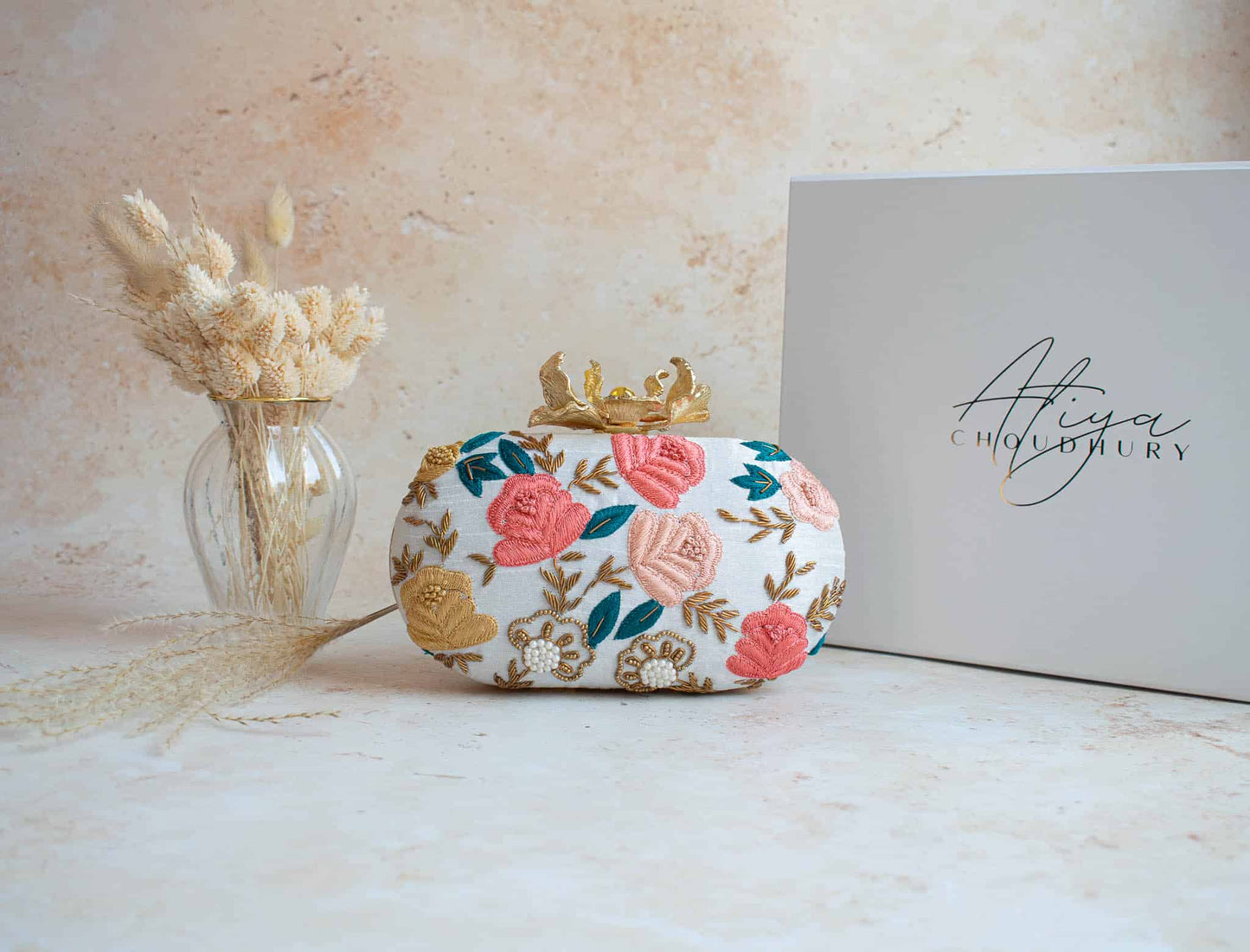 PRE-ORDER - Sara - Oval (Floral Clasp)