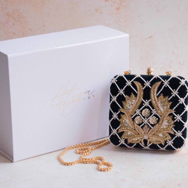 PRE-ORDER - SHAYLA (Black Velvet) - Image 2