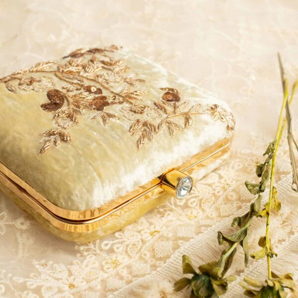 PRE-ORDER - SHAYRA (Cream Velvet) - Image 4