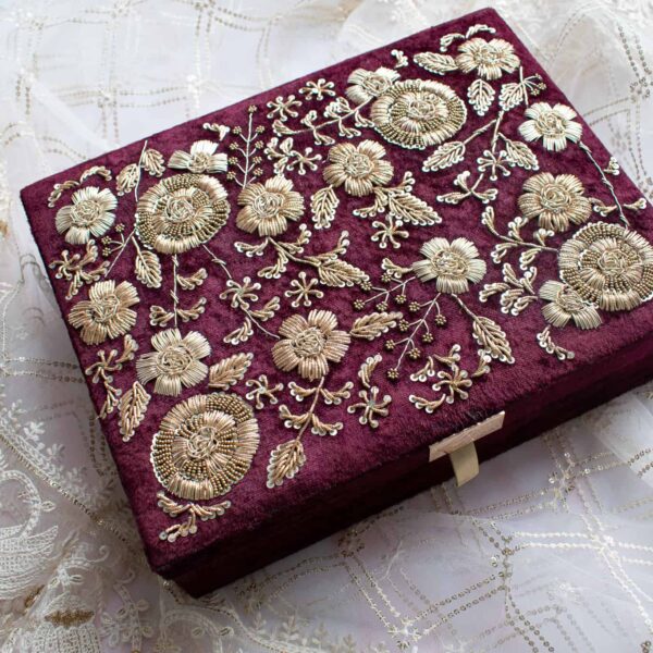 PRE-ORDER / ANAYA TROUSSEAU BOX (Maroon Velvet) - Image 2