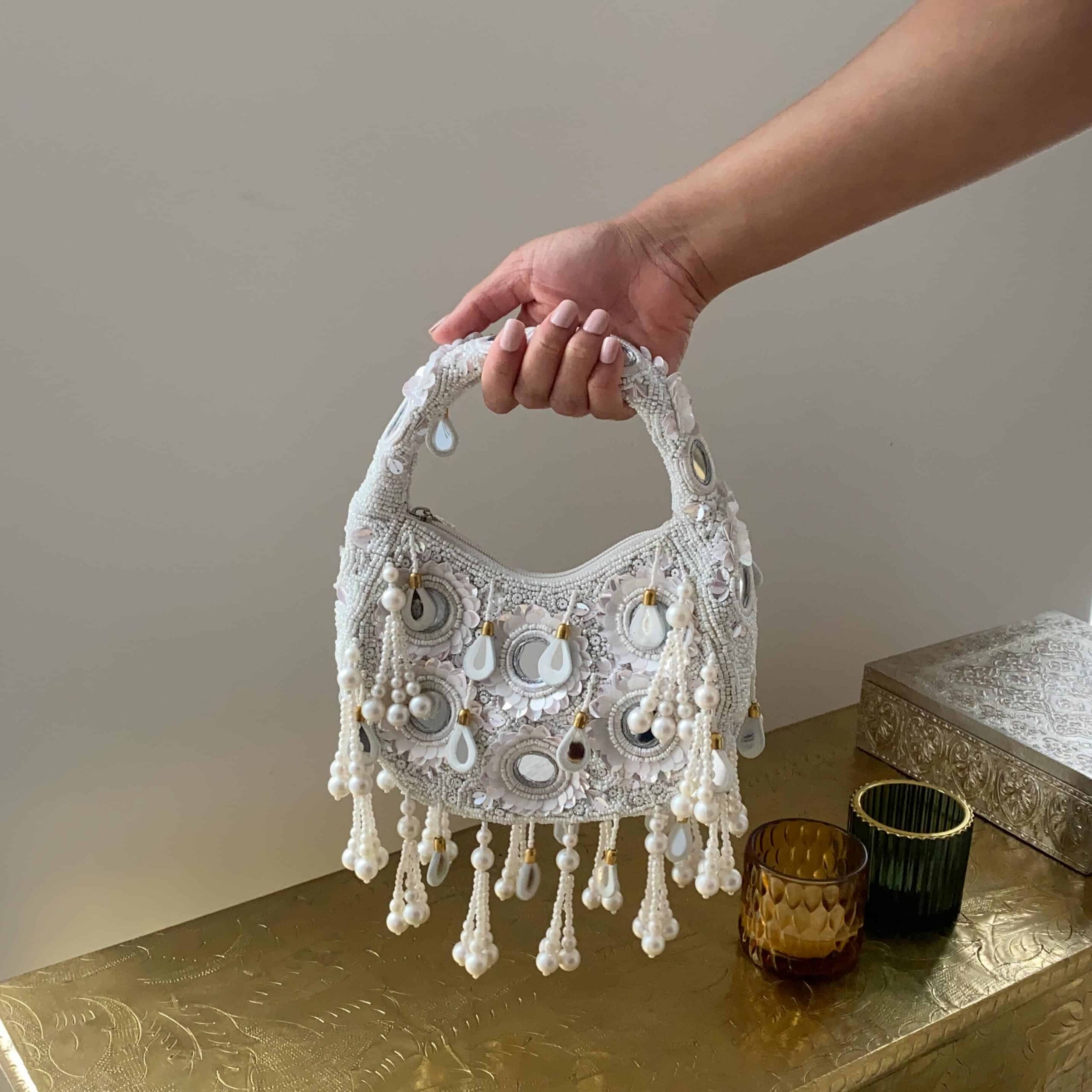 PRE-ORDER - Lolita Handbag (White) - Image 3