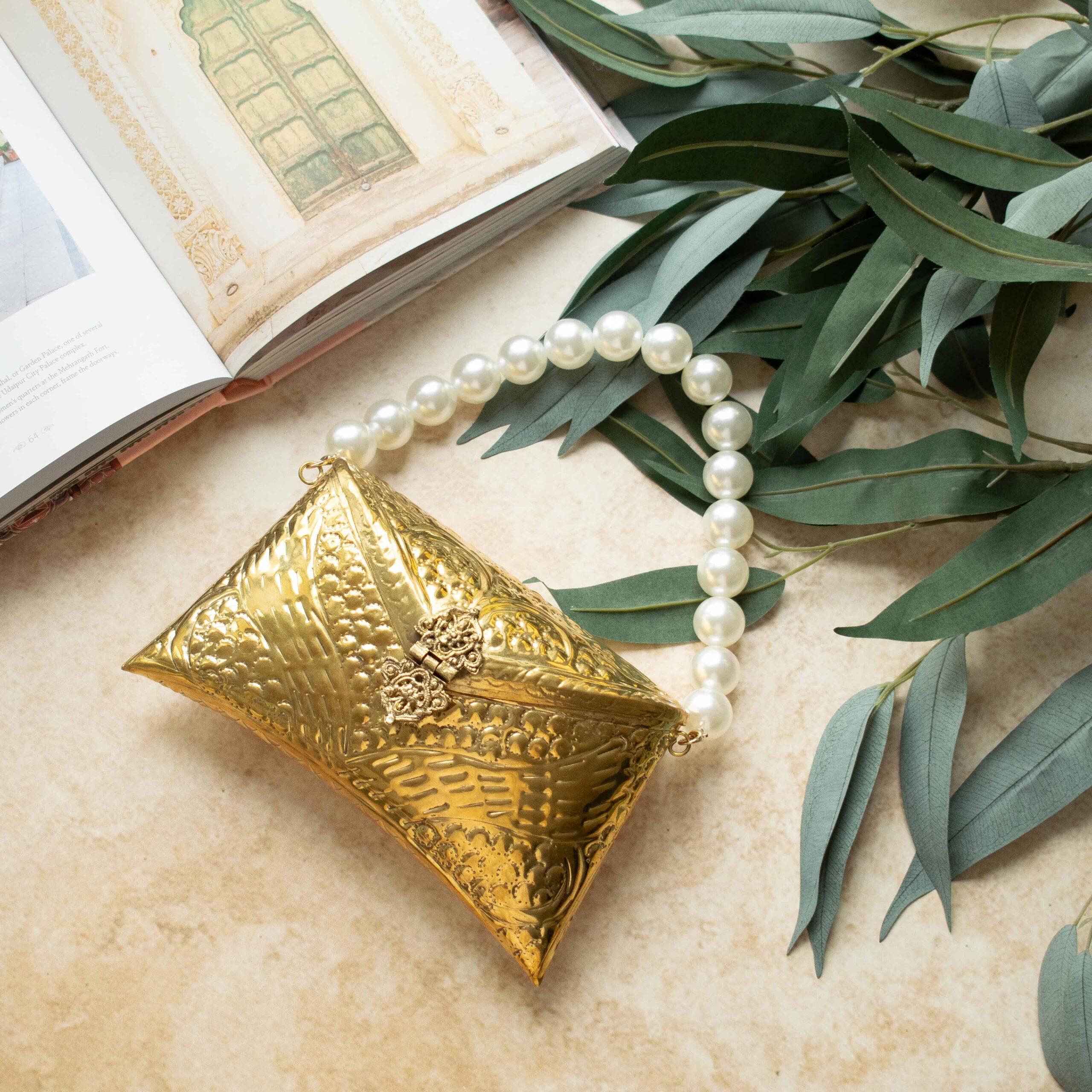 Tia (Gold Brass Clutch)