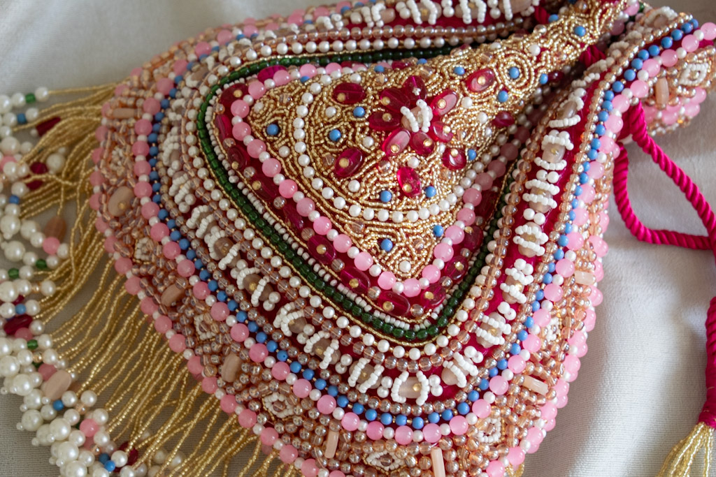 Gulabi Noor Potli - Image 6