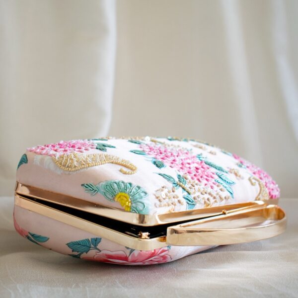 Petal Whisper - Image 4