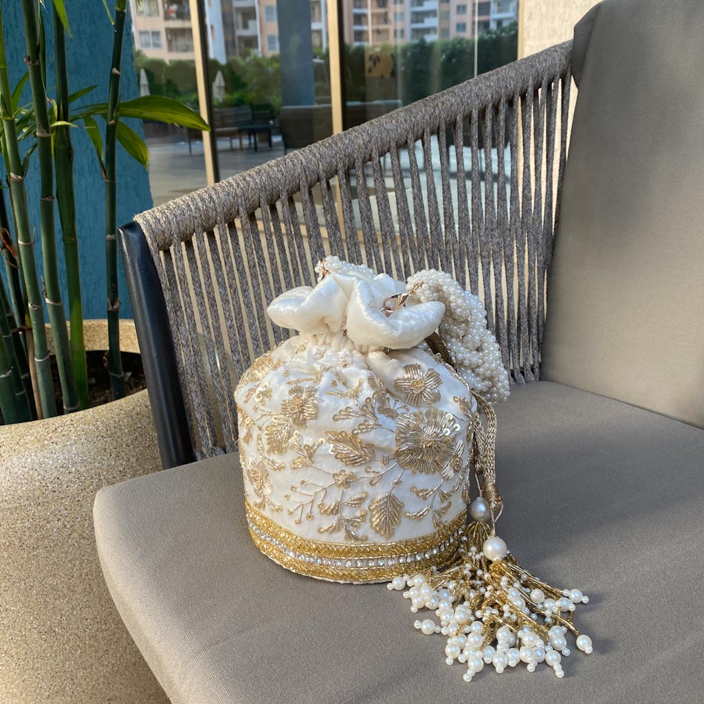 Anaya Potli Bag (Cream Velvet) - Image 4